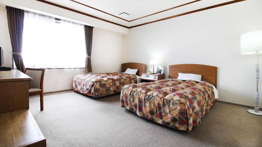 Neyagawa Trend Hotel Осака Екстер'єр фото