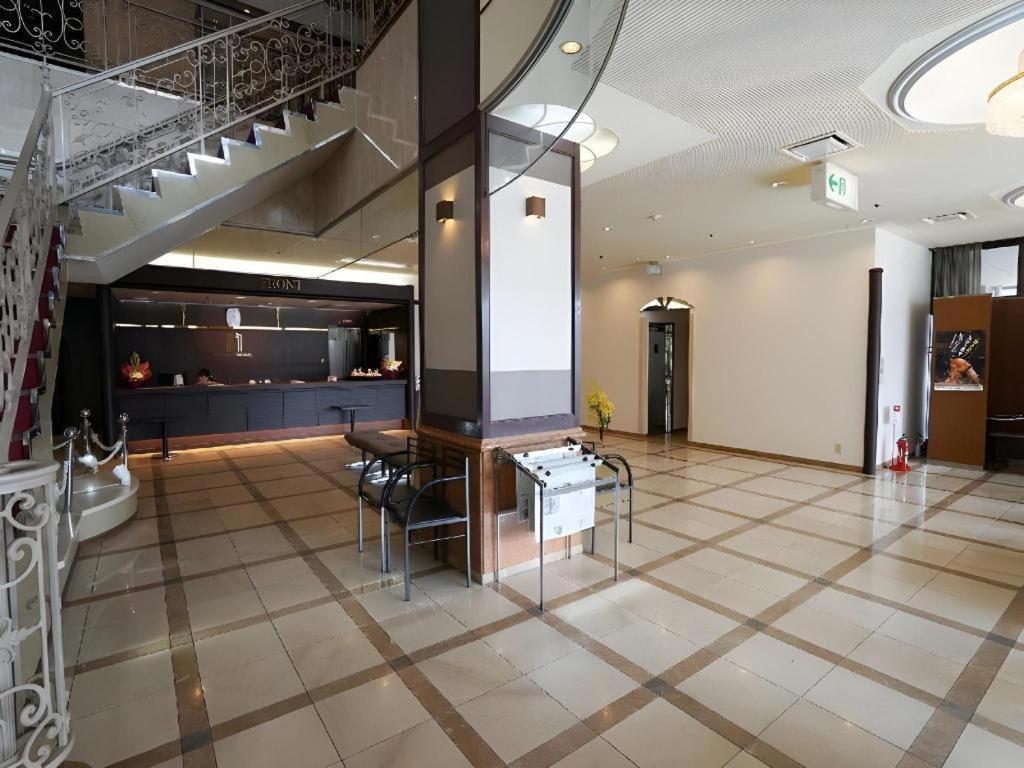 Neyagawa Trend Hotel Осака Екстер'єр фото
